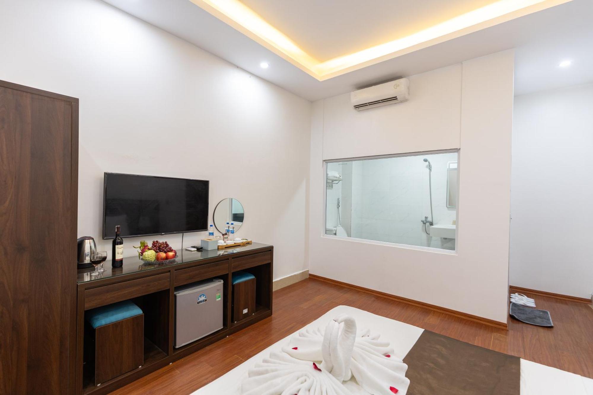 Hoang Gia Hotel Dong Anh ภายนอก รูปภาพ