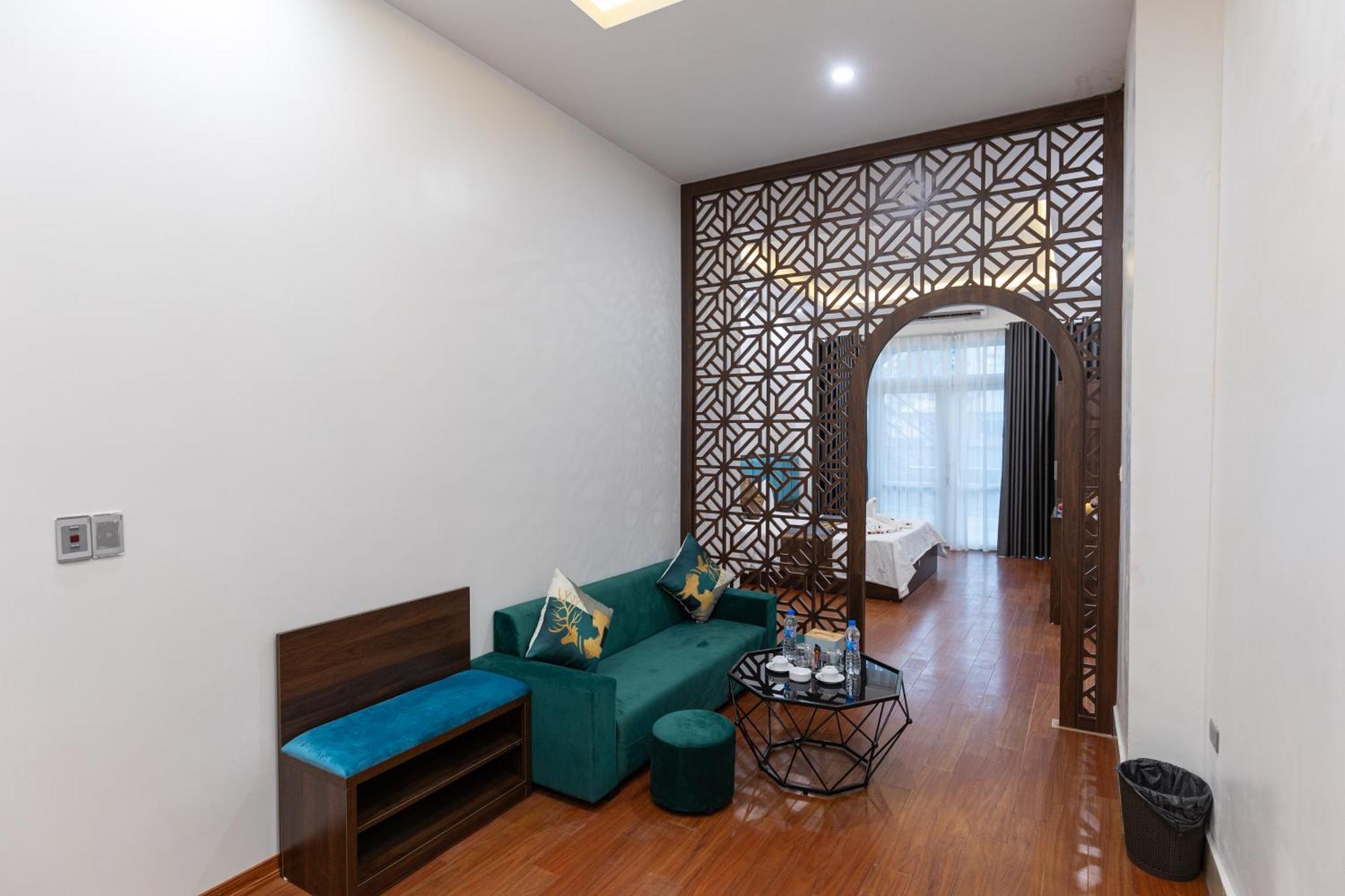 Hoang Gia Hotel Dong Anh ภายนอก รูปภาพ